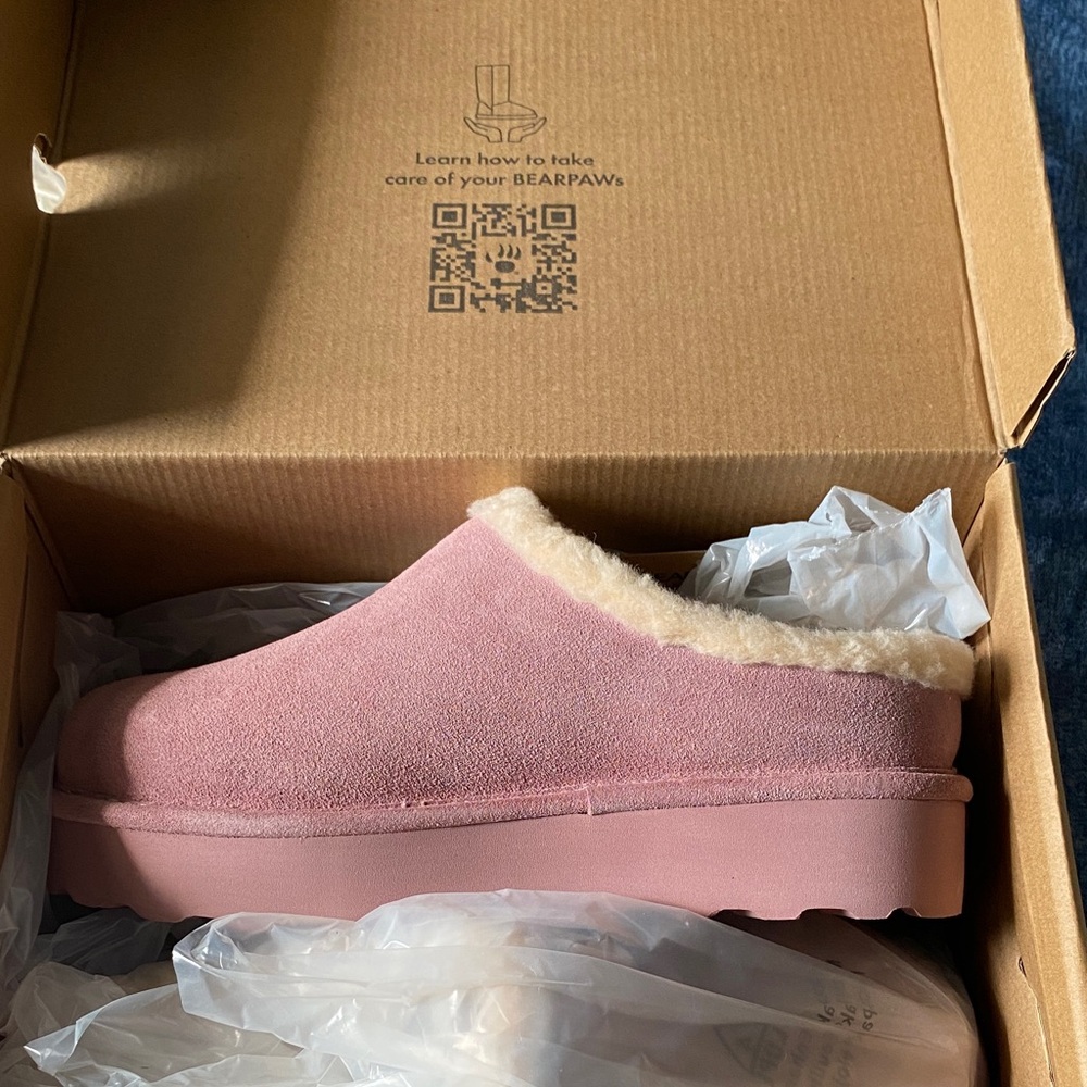 BearPaw Women's Izzy Pink Suede Slippers